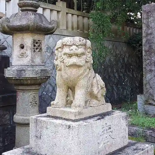 神峰神社の狛犬