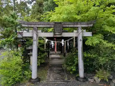 九帝王宮 萱野神社の{uncategorized: "未分類", other: "その他", undefined: "問題あり", building: "その他建物", grave: "お墓", sacred_gate: "鳥居", guardian: "狛犬", statue: "像", buddha: "仏像", history: "歴史", nature: "自然", garden: "庭園", animal: "動物", pagoda: "塔", temizu: "手水舎", mountain_gate: "山門・神門", sanctuary: "本殿・本堂", subordinate: "末社・摂社", art: "芸術", scenery: "景色", jizo: "地蔵", ema: "絵馬", goshuin: "御朱印", omikuji: "おみくじ", items: "授与品その他", amulet: "お守り", goshuincho: "御朱印帳", eats: "食事", festival: "お祭り", votive_dance: "神楽", shichigosan: "七五三参", wedding: "結婚式", experience: "体験その他", initially: "初詣", around: "周辺", anti_infection: "感染症対策"}