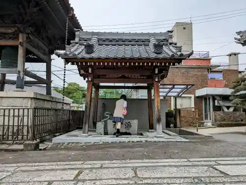 法雲寺の手水舎