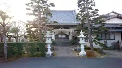 妙蔵寺の本殿・本堂