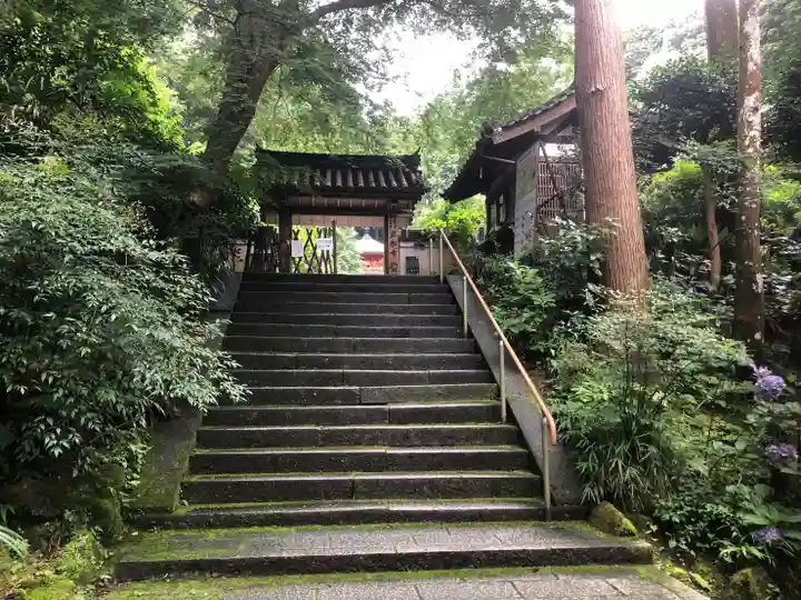 岩船寺の山門・神門