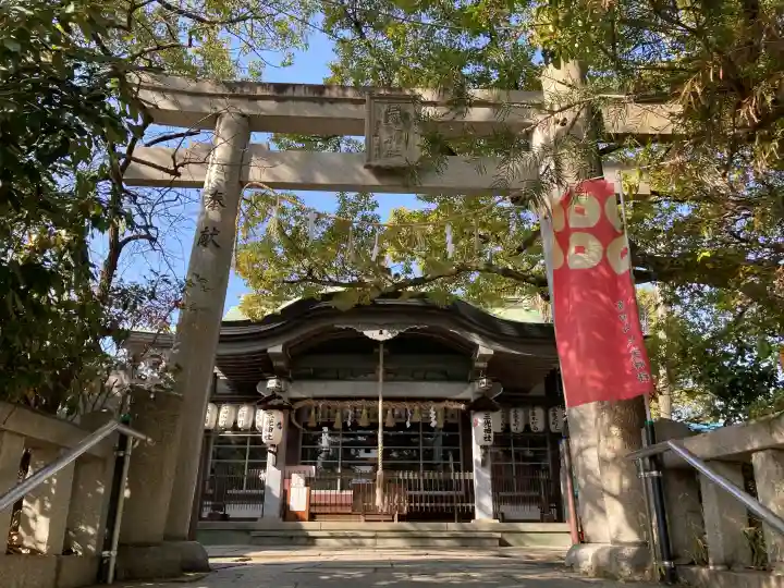 真田山 三光神社の{uncategorized: "未分類", other: "その他", undefined: "問題あり", building: "その他建物", grave: "お墓", sacred_gate: "鳥居", guardian: "狛犬", statue: "像", buddha: "仏像", history: "歴史", nature: "自然", garden: "庭園", animal: "動物", pagoda: "塔", temizu: "手水舎", mountain_gate: "山門・神門", sanctuary: "本殿・本堂", subordinate: "末社・摂社", art: "芸術", scenery: "景色", jizo: "地蔵", ema: "絵馬", goshuin: "御朱印", omikuji: "おみくじ", items: "授与品その他", amulet: "お守り", goshuincho: "御朱印帳", eats: "食事", festival: "お祭り", votive_dance: "神楽", shichigosan: "七五三参", wedding: "結婚式", experience: "体験その他", initially: "初詣", around: "周辺", anti_infection: "感染症対策"}