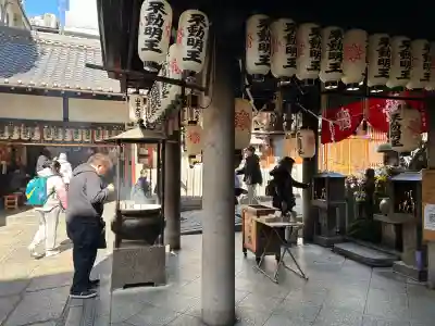 法善寺の{uncategorized: "未分類", other: "その他", undefined: "問題あり", building: "その他建物", grave: "お墓", sacred_gate: "鳥居", guardian: "狛犬", statue: "像", buddha: "仏像", history: "歴史", nature: "自然", garden: "庭園", animal: "動物", pagoda: "塔", temizu: "手水舎", mountain_gate: "山門・神門", sanctuary: "本殿・本堂", subordinate: "末社・摂社", art: "芸術", scenery: "景色", jizo: "地蔵", ema: "絵馬", goshuin: "御朱印", omikuji: "おみくじ", items: "授与品その他", amulet: "お守り", goshuincho: "御朱印帳", eats: "食事", festival: "お祭り", votive_dance: "神楽", shichigosan: "七五三参", wedding: "結婚式", experience: "体験その他", initially: "初詣", around: "周辺", anti_infection: "感染症対策"}