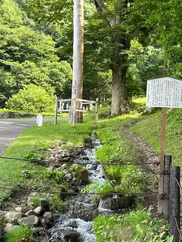 諏訪大社上社前宮(長野県)