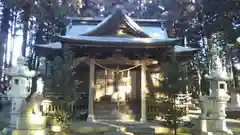 静神社の本殿