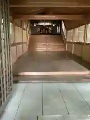 堤治神社の本殿