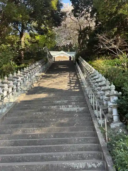 貴船神社の{uncategorized: "未分類", other: "その他", undefined: "問題あり", building: "その他建物", grave: "お墓", sacred_gate: "鳥居", guardian: "狛犬", statue: "像", buddha: "仏像", history: "歴史", nature: "自然", garden: "庭園", animal: "動物", pagoda: "塔", temizu: "手水舎", mountain_gate: "山門・神門", sanctuary: "本殿・本堂", subordinate: "末社・摂社", art: "芸術", scenery: "景色", jizo: "地蔵", ema: "絵馬", goshuin: "御朱印", omikuji: "おみくじ", items: "授与品その他", amulet: "お守り", goshuincho: "御朱印帳", eats: "食事", festival: "お祭り", votive_dance: "神楽", shichigosan: "七五三参", wedding: "結婚式", experience: "体験その他", initially: "初詣", around: "周辺", anti_infection: "感染症対策"}
