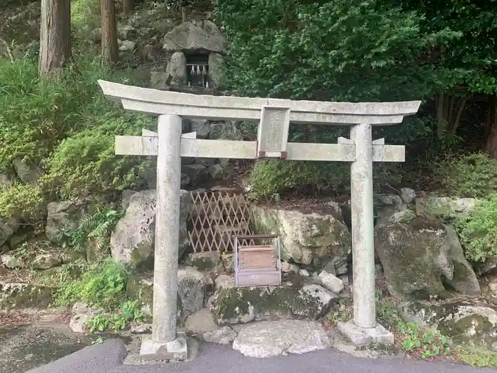 玉倉部神社のその他建物