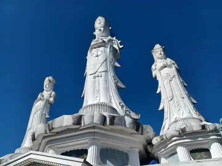 鳥居観音(埼玉県)