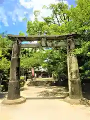 與止日女神社の鳥居