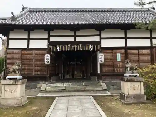 巨椋神社の山門・神門