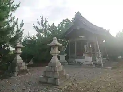 稲荷崎神社の本殿