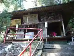 名草厳島神社の本殿