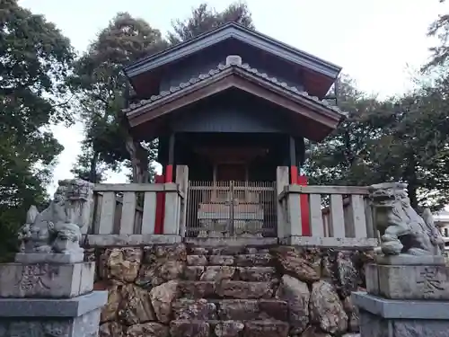 白鬚神社の本殿・本堂