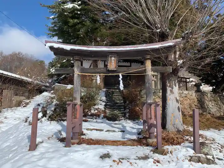 諏訪神社(真田本城跡)の鳥居