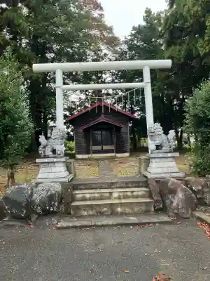 下中野温泉神社の鳥居
