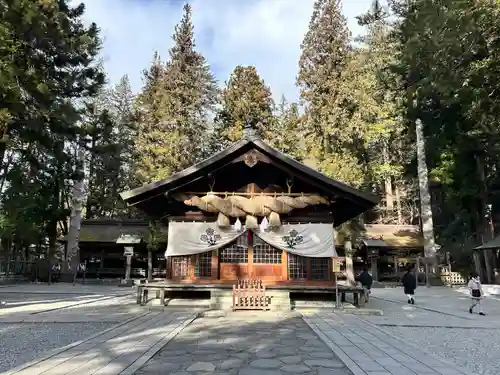 諏訪大社下社春宮(長野県)