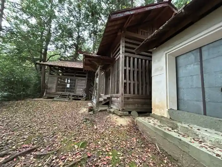 御射山三社護符社(長野県)