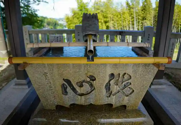降松神社の手水舎