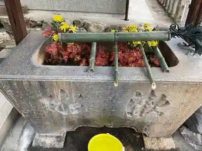 新羅神社の手水舎