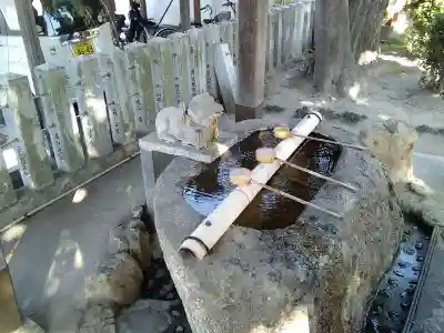 羊神社の手水舎