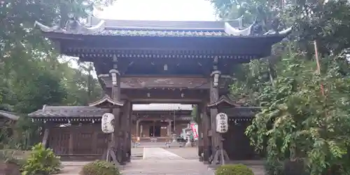 徳星寺の山門