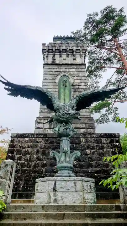 宮城縣護國神社の塔