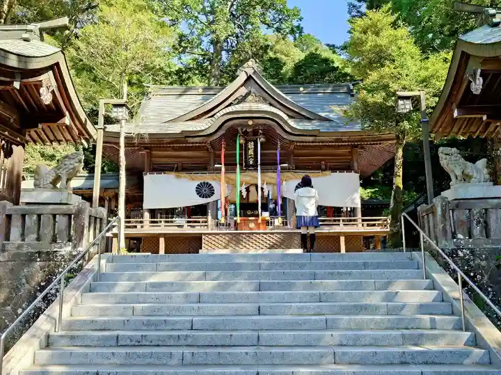 西寒多神社の本殿・本堂