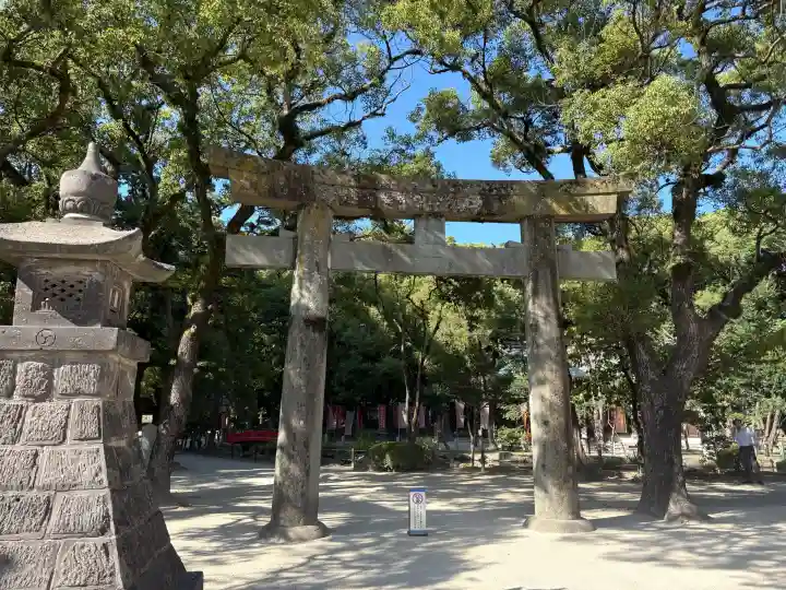 住吉神社の{uncategorized: "未分類", other: "その他", undefined: "問題あり", building: "その他建物", grave: "お墓", sacred_gate: "鳥居", guardian: "狛犬", statue: "像", buddha: "仏像", history: "歴史", nature: "自然", garden: "庭園", animal: "動物", pagoda: "塔", temizu: "手水舎", mountain_gate: "山門・神門", sanctuary: "本殿・本堂", subordinate: "末社・摂社", art: "芸術", scenery: "景色", jizo: "地蔵", ema: "絵馬", goshuin: "御朱印", omikuji: "おみくじ", items: "授与品その他", amulet: "お守り", goshuincho: "御朱印帳", eats: "食事", festival: "お祭り", votive_dance: "神楽", shichigosan: "七五三参", wedding: "結婚式", experience: "体験その他", initially: "初詣", around: "周辺", anti_infection: "感染症対策"}