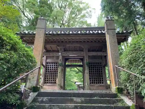 大興善寺の山門