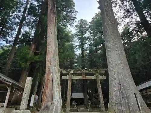 室生龍穴神社(奈良県)
