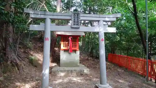 磐手杜神社の鳥居