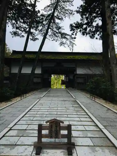 高野山真言宗総本山金剛峯寺の山門