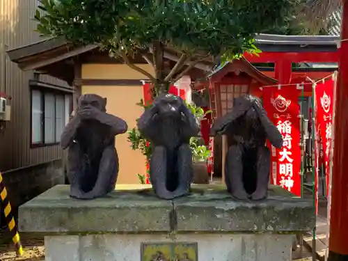 本折日吉神社の狛犬