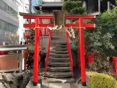 講武稲荷神社の鳥居