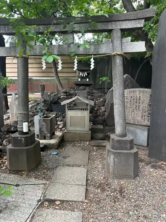 花園神社の末社・摂社