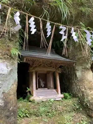 天御中主神社の末社・摂社