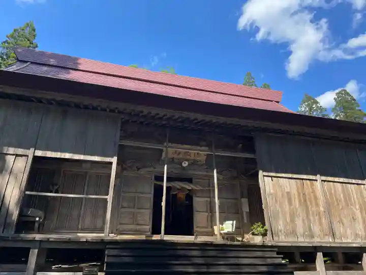 本道寺口之宮湯殿山神社の{uncategorized: "未分類", other: "その他", undefined: "問題あり", building: "その他建物", grave: "お墓", sacred_gate: "鳥居", guardian: "狛犬", statue: "像", buddha: "仏像", history: "歴史", nature: "自然", garden: "庭園", animal: "動物", pagoda: "塔", temizu: "手水舎", mountain_gate: "山門・神門", sanctuary: "本殿・本堂", subordinate: "末社・摂社", art: "芸術", scenery: "景色", jizo: "地蔵", ema: "絵馬", goshuin: "御朱印", omikuji: "おみくじ", items: "授与品その他", amulet: "お守り", goshuincho: "御朱印帳", eats: "食事", festival: "お祭り", votive_dance: "神楽", shichigosan: "七五三参", wedding: "結婚式", experience: "体験その他", initially: "初詣", around: "周辺", anti_infection: "感染症対策"}