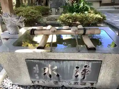 白山神社の手水舎