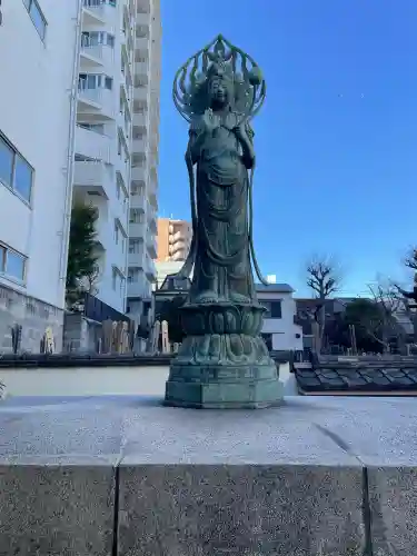 十方寺の{uncategorized: "未分類", other: "その他", undefined: "問題あり", building: "その他建物", grave: "お墓", sacred_gate: "鳥居", guardian: "狛犬", statue: "像", buddha: "仏像", history: "歴史", nature: "自然", garden: "庭園", animal: "動物", pagoda: "塔", temizu: "手水舎", mountain_gate: "山門・神門", sanctuary: "本殿・本堂", subordinate: "末社・摂社", art: "芸術", scenery: "景色", jizo: "地蔵", ema: "絵馬", goshuin: "御朱印", omikuji: "おみくじ", items: "授与品その他", amulet: "お守り", goshuincho: "御朱印帳", eats: "食事", festival: "お祭り", votive_dance: "神楽", shichigosan: "七五三参", wedding: "結婚式", experience: "体験その他", initially: "初詣", around: "周辺", anti_infection: "感染症対策"}
