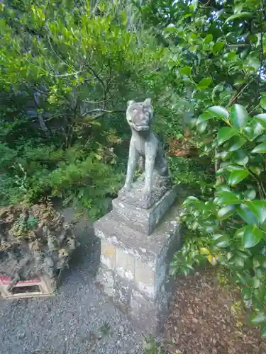 両神御嶽神社／両神山両神神社の狛犬