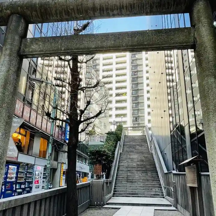 宮益御嶽神社の鳥居