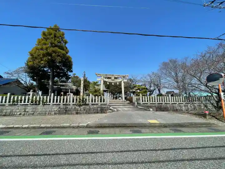 下多良神社の{uncategorized: "未分類", other: "その他", undefined: "問題あり", building: "その他建物", grave: "お墓", sacred_gate: "鳥居", guardian: "狛犬", statue: "像", buddha: "仏像", history: "歴史", nature: "自然", garden: "庭園", animal: "動物", pagoda: "塔", temizu: "手水舎", mountain_gate: "山門・神門", sanctuary: "本殿・本堂", subordinate: "末社・摂社", art: "芸術", scenery: "景色", jizo: "地蔵", ema: "絵馬", goshuin: "御朱印", omikuji: "おみくじ", items: "授与品その他", amulet: "お守り", goshuincho: "御朱印帳", eats: "食事", festival: "お祭り", votive_dance: "神楽", shichigosan: "七五三参", wedding: "結婚式", experience: "体験その他", initially: "初詣", around: "周辺", anti_infection: "感染症対策"}