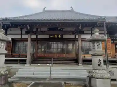来昌寺の本殿・本堂