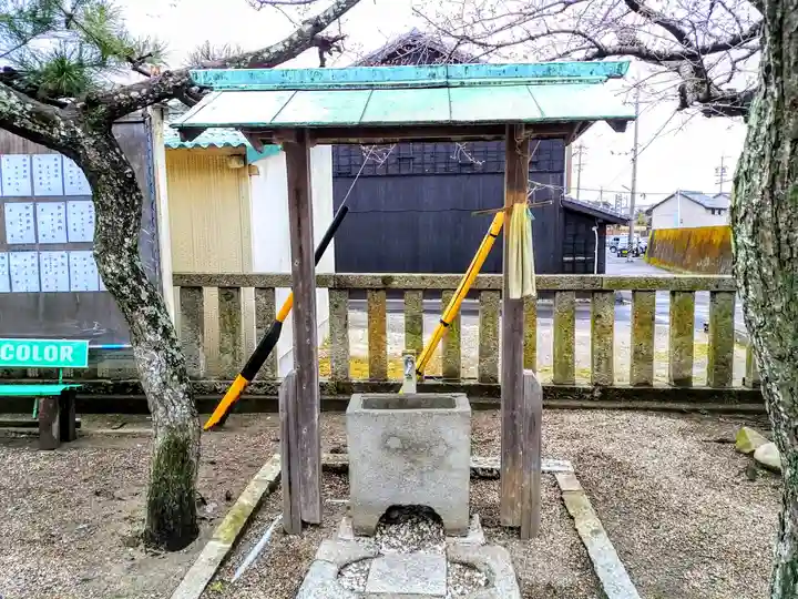 江崎社の手水舎