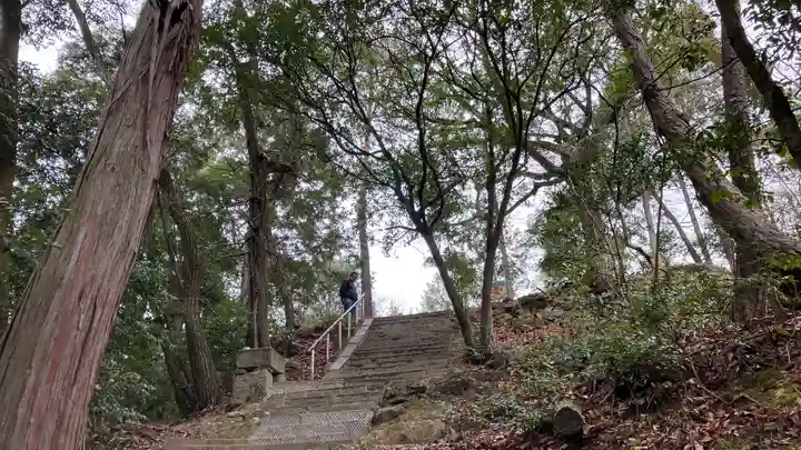 石上布都魂神社(岡山県)