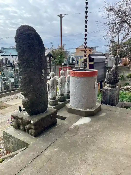 妙楽院の{uncategorized: "未分類", other: "その他", undefined: "問題あり", building: "その他建物", grave: "お墓", sacred_gate: "鳥居", guardian: "狛犬", statue: "像", buddha: "仏像", history: "歴史", nature: "自然", garden: "庭園", animal: "動物", pagoda: "塔", temizu: "手水舎", mountain_gate: "山門・神門", sanctuary: "本殿・本堂", subordinate: "末社・摂社", art: "芸術", scenery: "景色", jizo: "地蔵", ema: "絵馬", goshuin: "御朱印", omikuji: "おみくじ", items: "授与品その他", amulet: "お守り", goshuincho: "御朱印帳", eats: "食事", festival: "お祭り", votive_dance: "神楽", shichigosan: "七五三参", wedding: "結婚式", experience: "体験その他", initially: "初詣", around: "周辺", anti_infection: "感染症対策"}