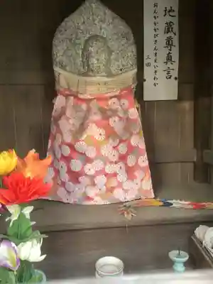 信正寺の地蔵