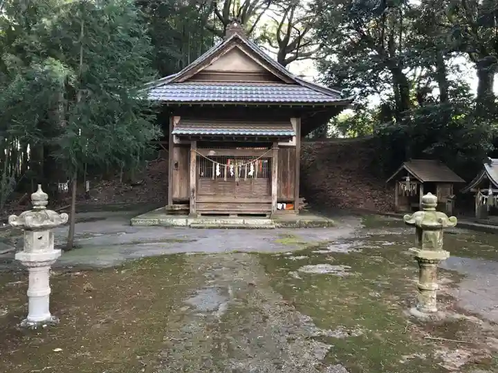 古都辺神社の本殿・本堂