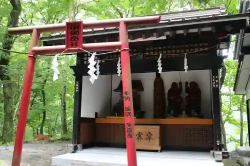 新屋山神社の鳥居